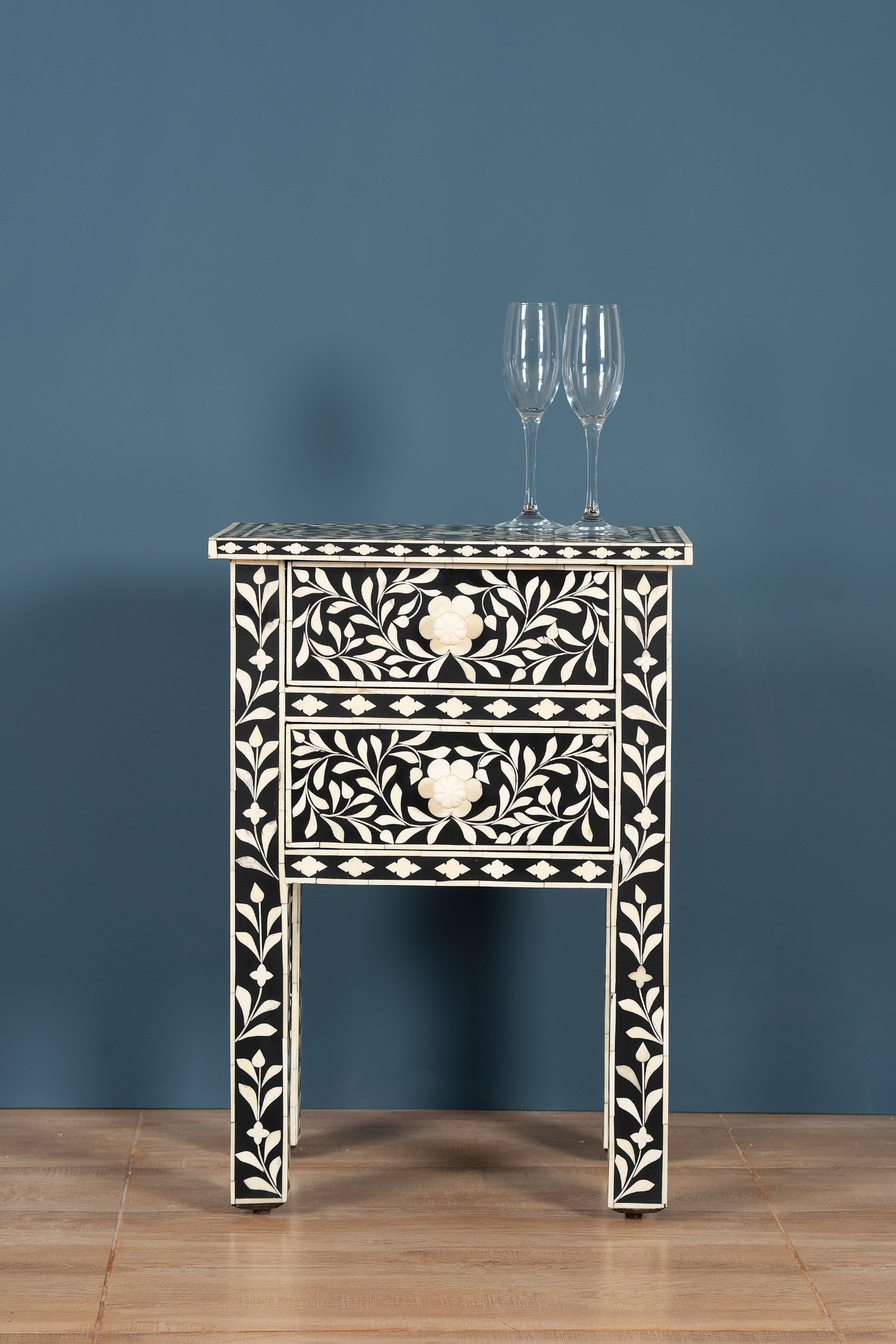 Noir Bloom Inlay side Table