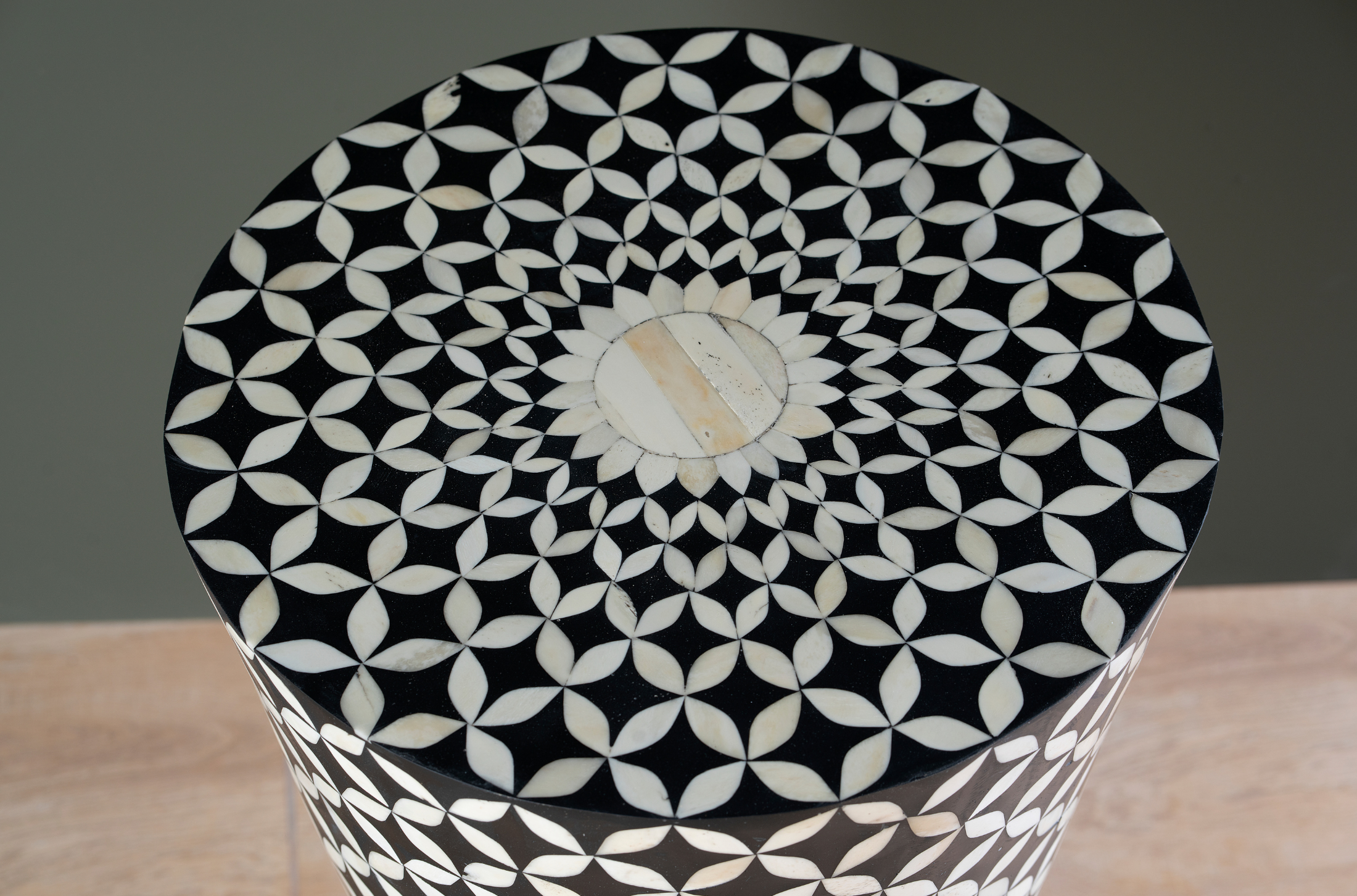 Noir Geo Inlay Accent Pedestal