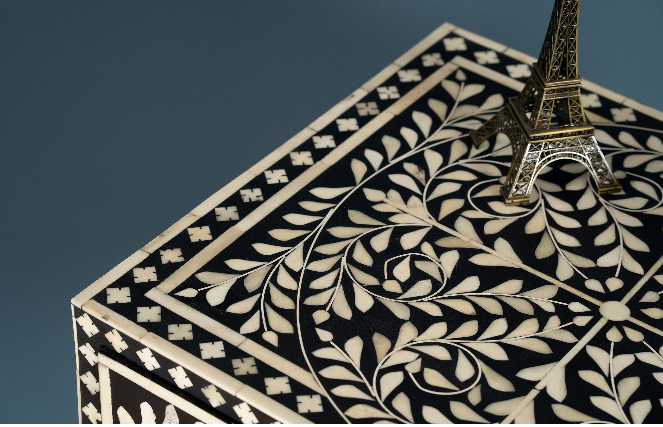 Noir Vine Inlay Side Table