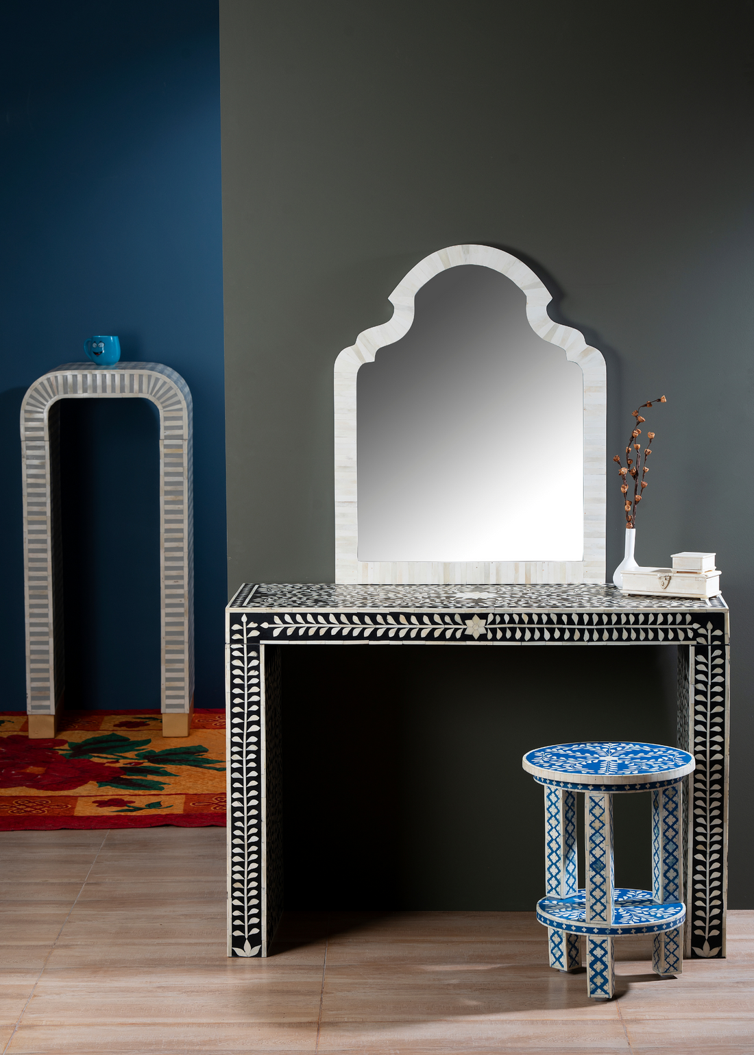 Ivory Arch Inlay Wall Mirror