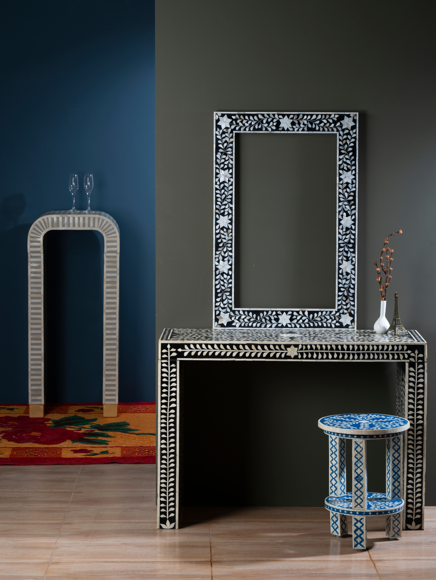 Noir Flora Inlay Mirror