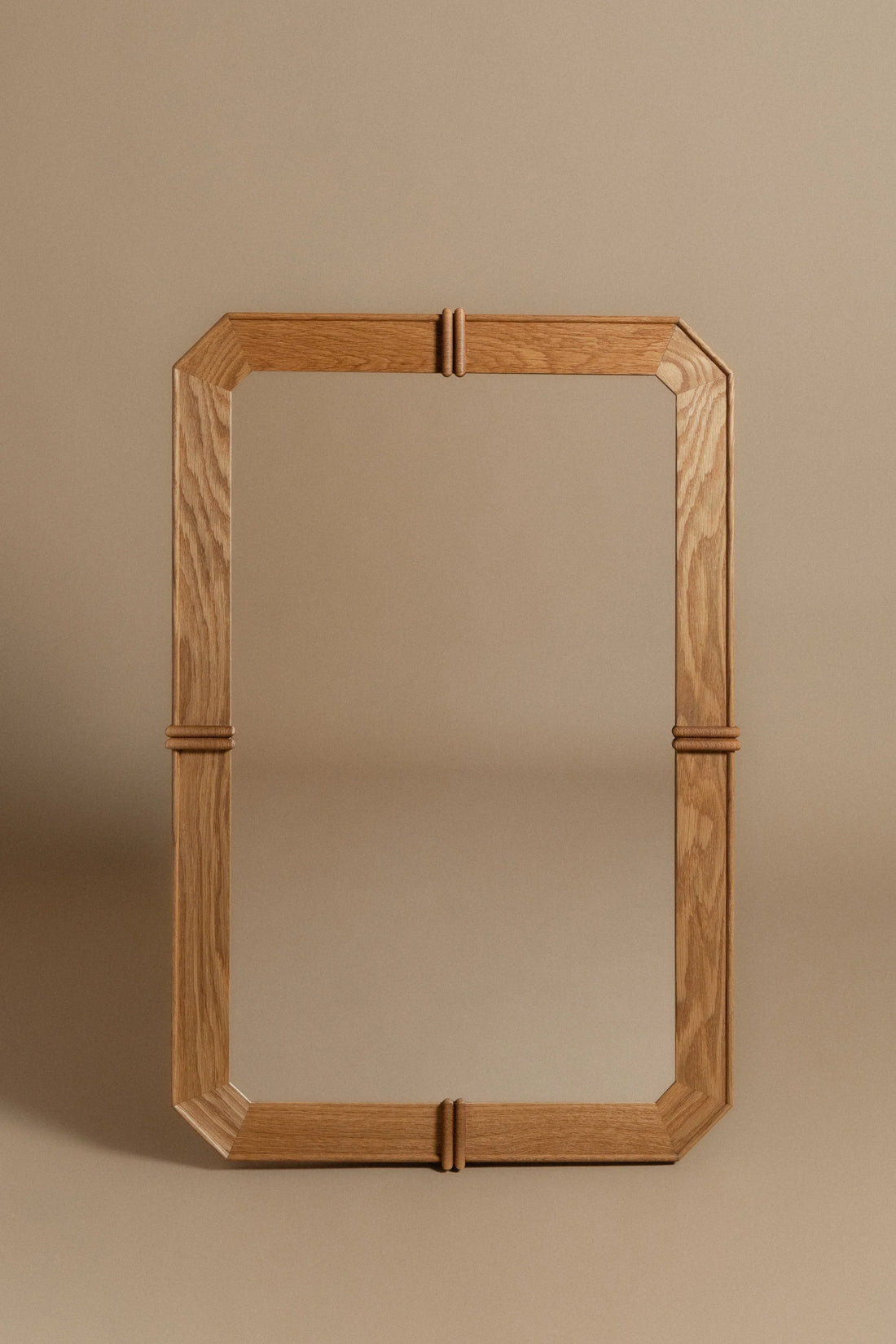 Grens Mirror