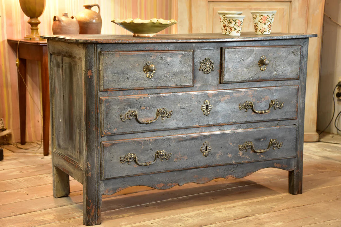 Accent TV Console