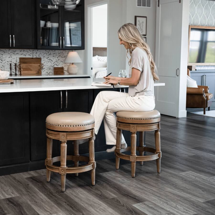 Pullman Backless Stool