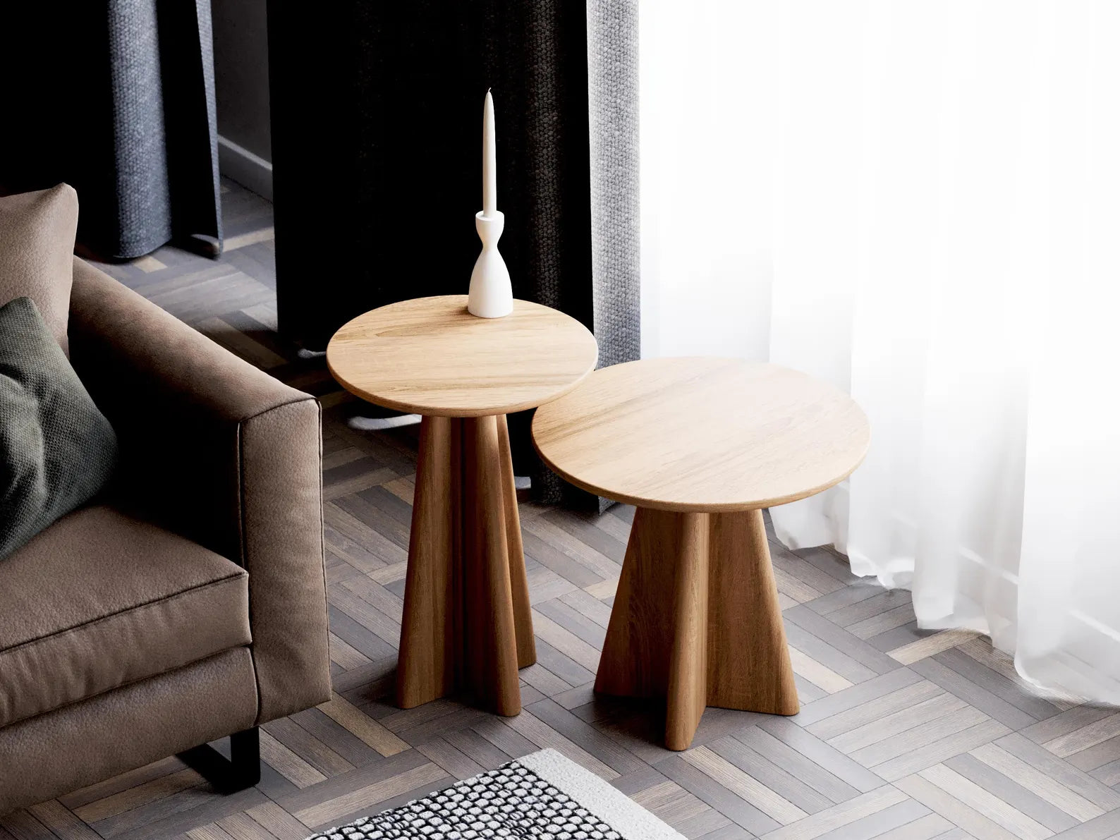 Solid Oak Round Nesting Tables Set of 2