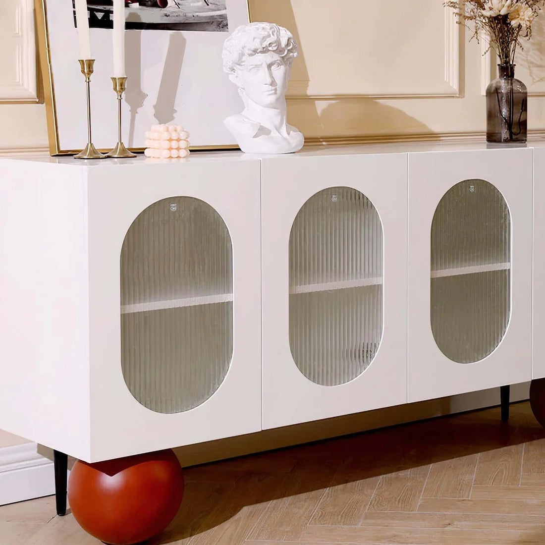 LAINEY CABINET